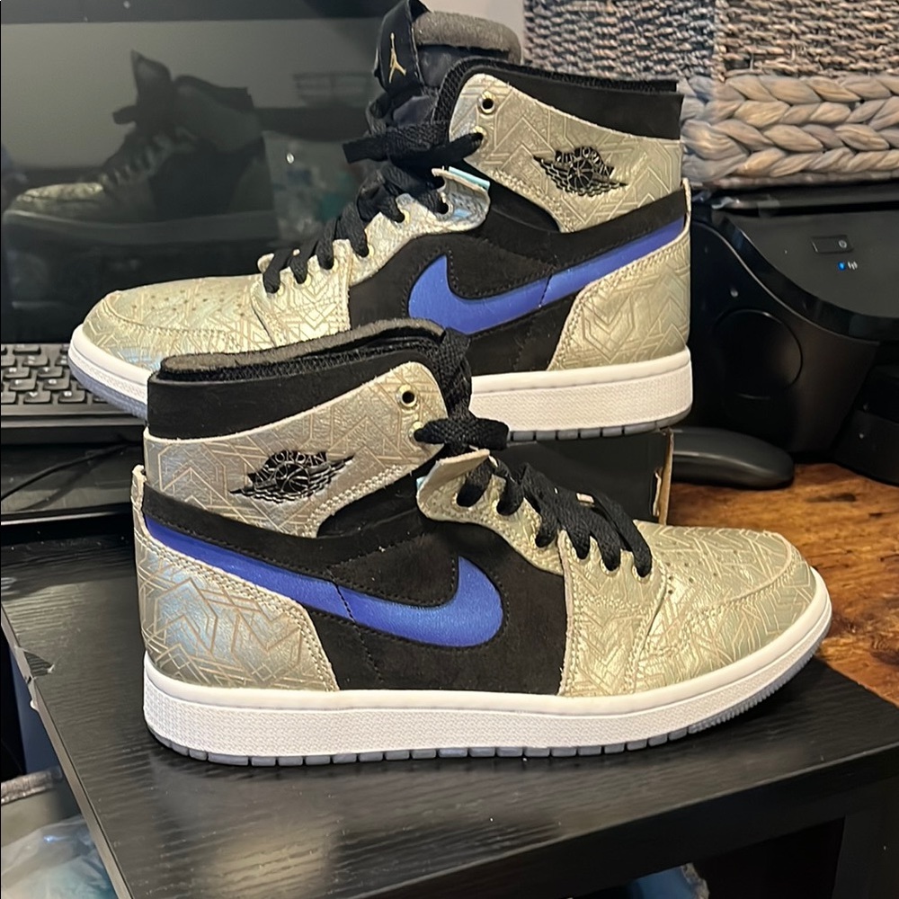 Air Jordan 1 Zoom Comfort Gold Laser Size 7 - No Box